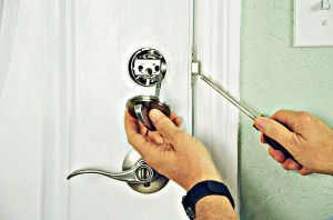 latch lock open repair service