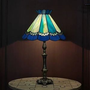 tiffany lamp