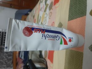 Ga ozhi toothpaste