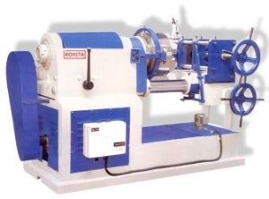 Pipe Threading Machine with Manual Clamping