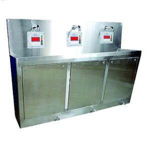 Three Station Scrub Sink With Timer Panels