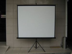 Tripod Projector Screen