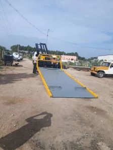 Flatbed Recovery Truck