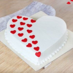 Love Adoration Cake