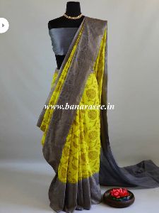 Semi dupian Banarasi saree