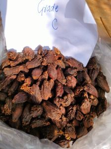 Black Cardamom Elaichi Grade C small size