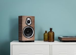 bookshelf speakers