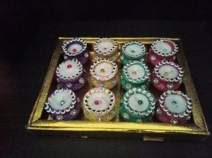 Gujrati matki 12 pcs wax