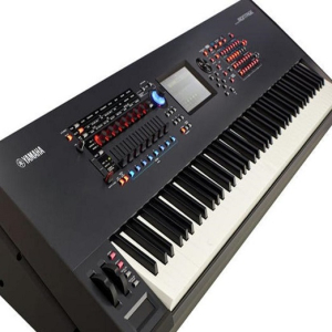 Yamaha PSR SX900 Digital Arranger