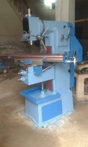 Pure vertical milling machine