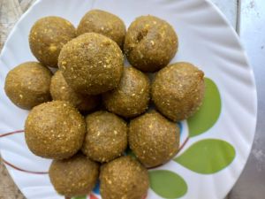 Green moong Ladoos