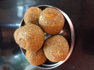 Oats & Nuts Ladoos