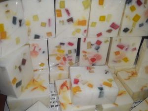 Multi fruit pulp bath soap