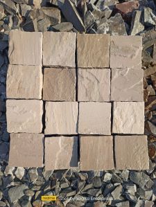 Whte Beige Natural Stone Cobbles