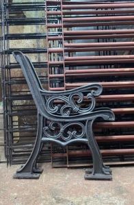 cast iron bench leg