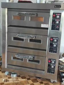 Triple Deck Electric Oven