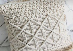 MAC 1353 Macrame Pillow