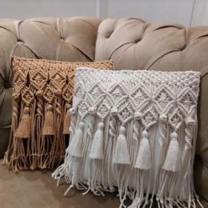 MAC 1357 Macrame Pillow