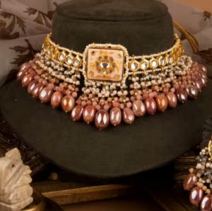 Kundan meenakari jewellery