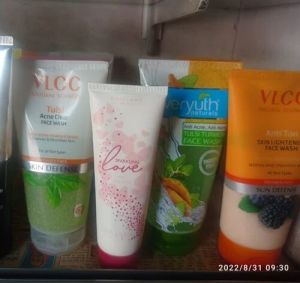 VLCC Face Wash