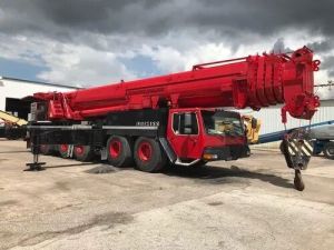 Liebherr Telescopic hydraulic