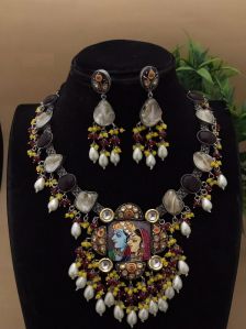 Multicolor Stone with Pearl Necklace Set