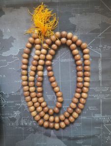 Sandal mala