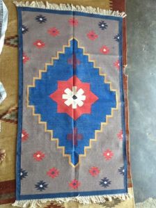 Handmade rugs or hand knotted