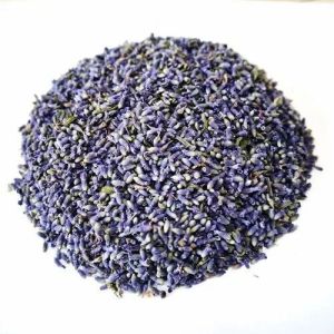 dried lavender flowers