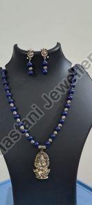 Glass bead necklace