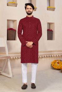 Showlook Festive Printed Kurta Pyjama set