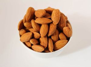 Natural Almond Nuts