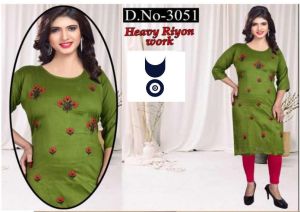 Ladies Green Printed Rayon Kurti