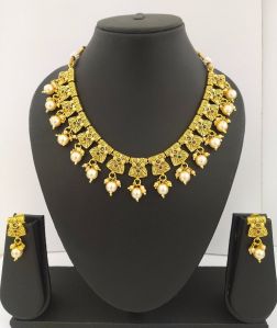 Ladies Imitation Necklace Set