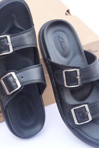 Double strap buckle slippers