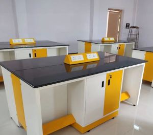 Laboratory Work Table