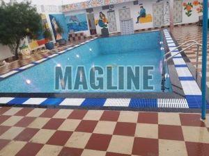 swimming pool maintenance service