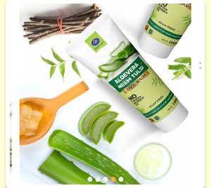 aloevera neem tulsi face wash