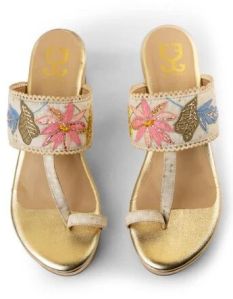 Waterlily Kolha Wedge