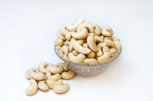 W240 Cashew Kernels