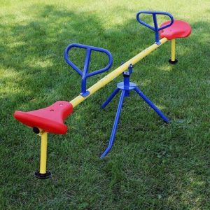 Swivel teeter totter