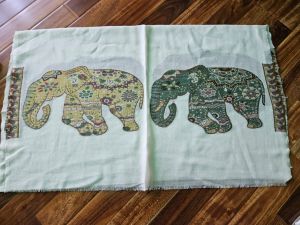 Fine wool stole with elephant cutting