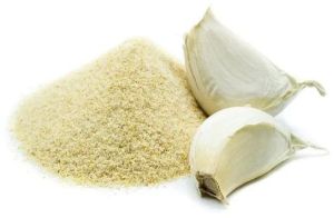 white garlic powder