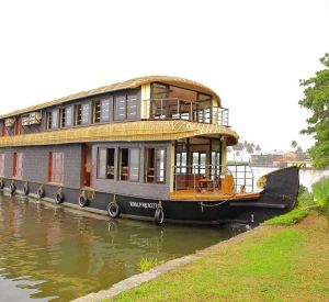 Kerala houseboat