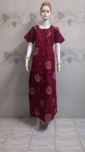 Ladies Maroon Batik Print Cotton Nighties