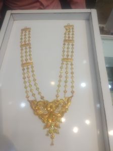 harsaite pearl necklace