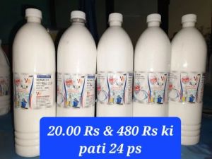 1 Litre White Liquid Floor Cleaner