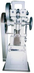 MULTIPUNCH TABLET COMPRESSION MACHINE