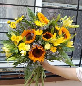 sunflowers bright bouquet