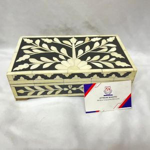 Discover boxes